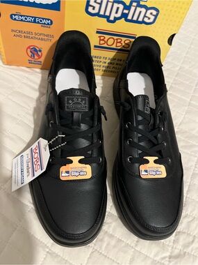 Skechers Women's Hands Free Slip-ins Bobs Skip-Ins
Bobs Skip - B Cute Classic